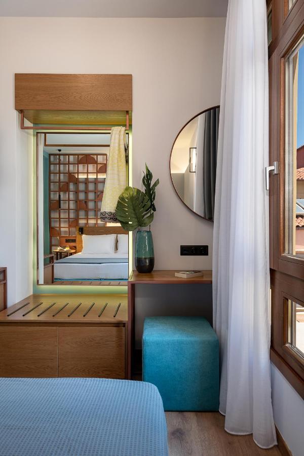 Camere Maritima Chrissi Akti Chania Exterior foto