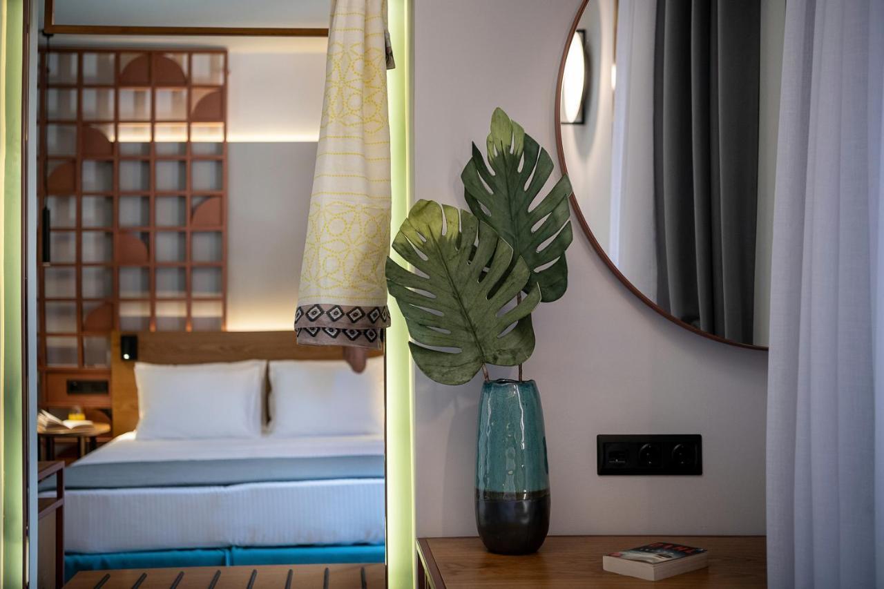 Camere Maritima Chrissi Akti Chania Exterior foto