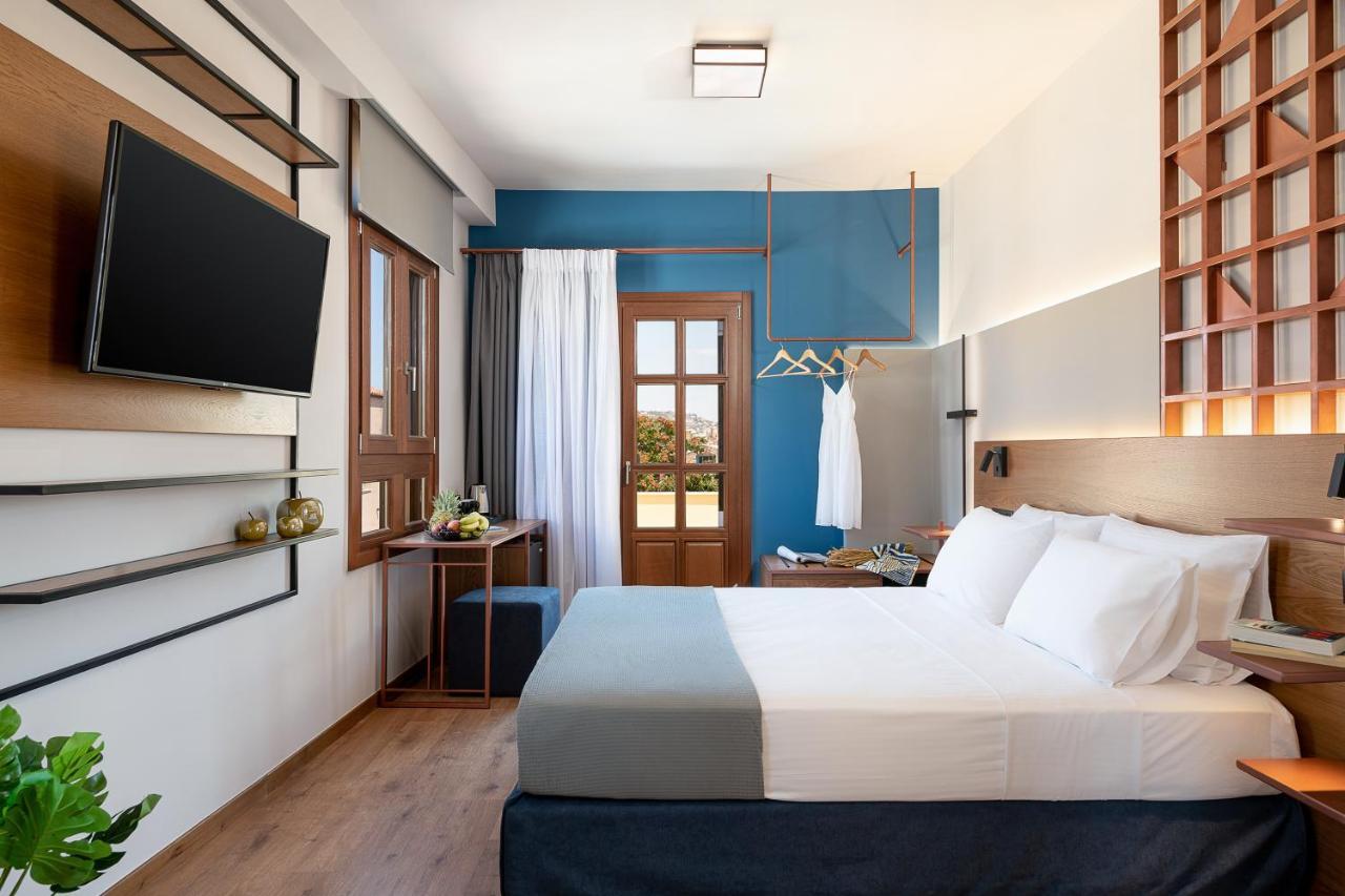 Camere Maritima Chrissi Akti Chania Exterior foto