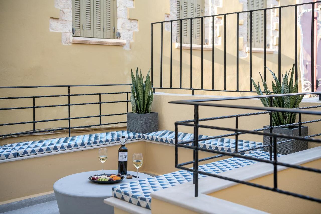 Camere Maritima Chrissi Akti Chania Exterior foto